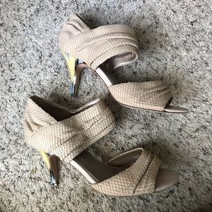 Isola Heels